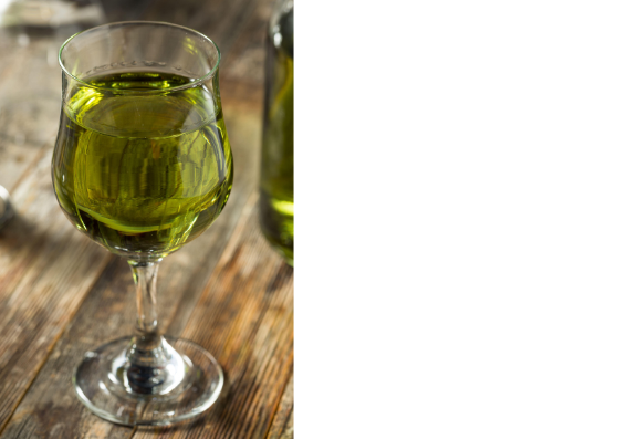 Solo dos monjes conocen la receta de un elixir ancestral